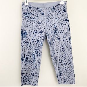 Lululemon women’s tie dye blue crop leggings 8
